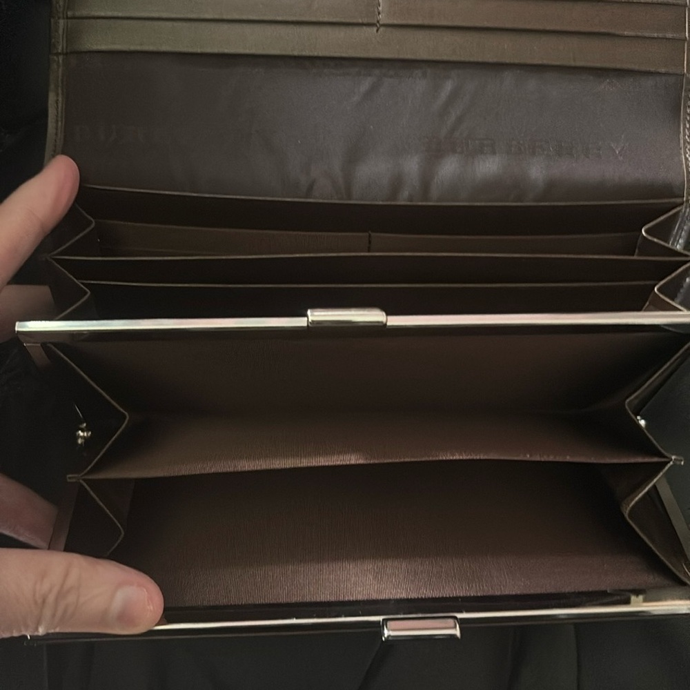 NWT Burberry Łeather Wallet - Picture 5 of 6